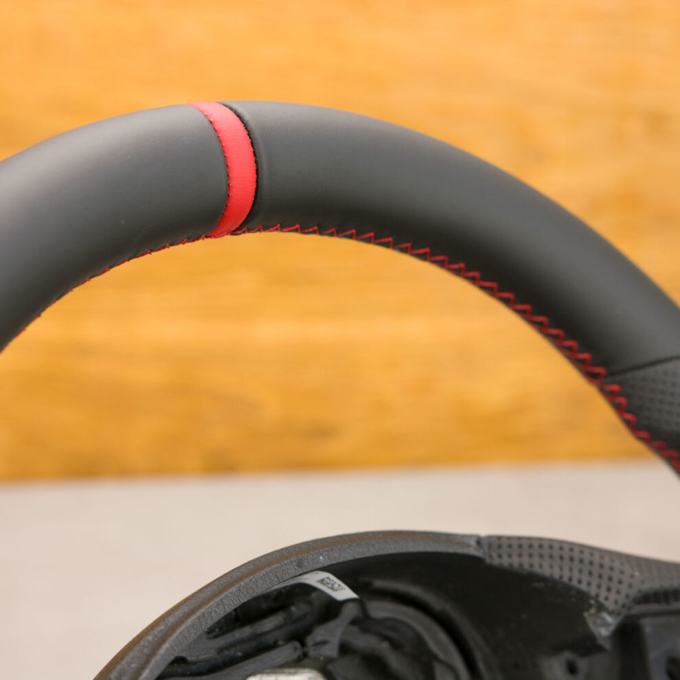 Modyfikacja i obszycie kierownicy BMW F31