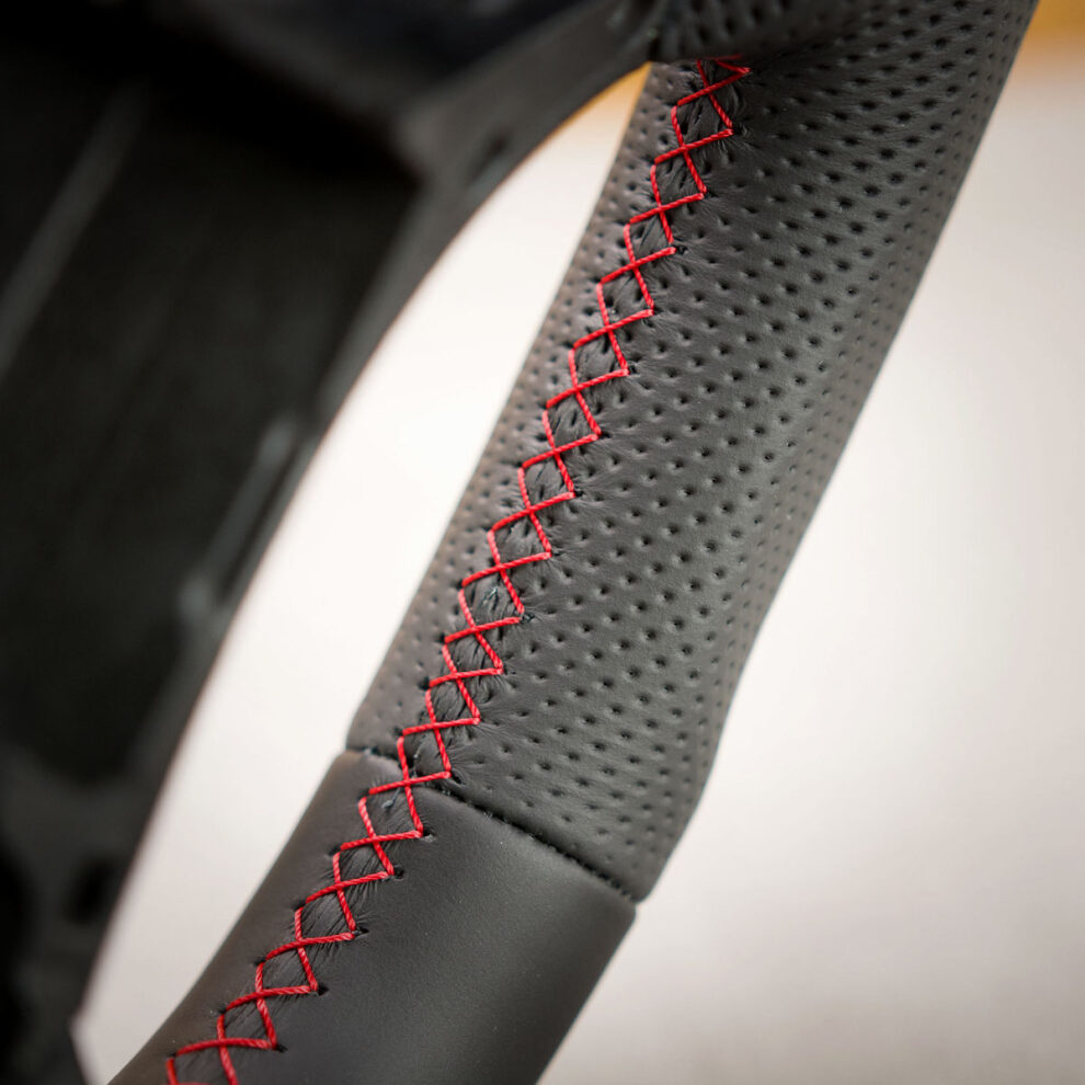 Modyfikacja i obszycie kierownicy BMW F31