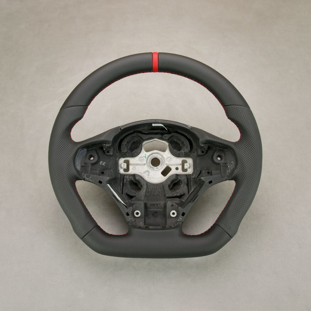 Modyfikacja i obszycie kierownicy BMW F31