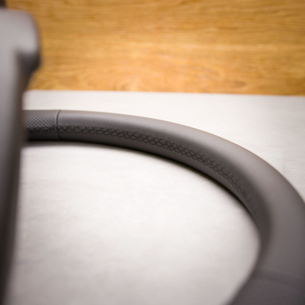 Modyfikacja i obszycie kierownicy MAN TGX