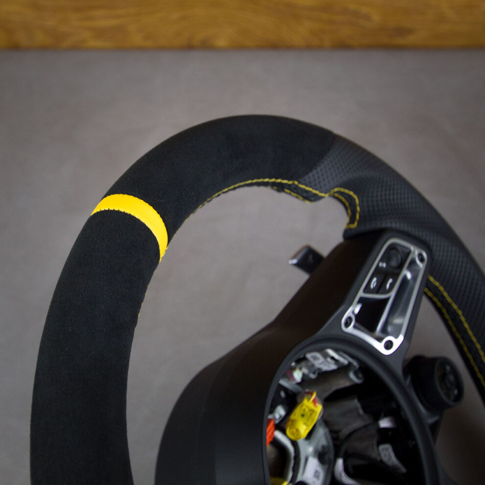 Modyfikacja i obszycie kierownicy Porsche 911
