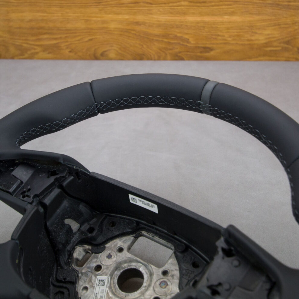 Modyfikacja i obszycie kierownicy Skoda Superb II