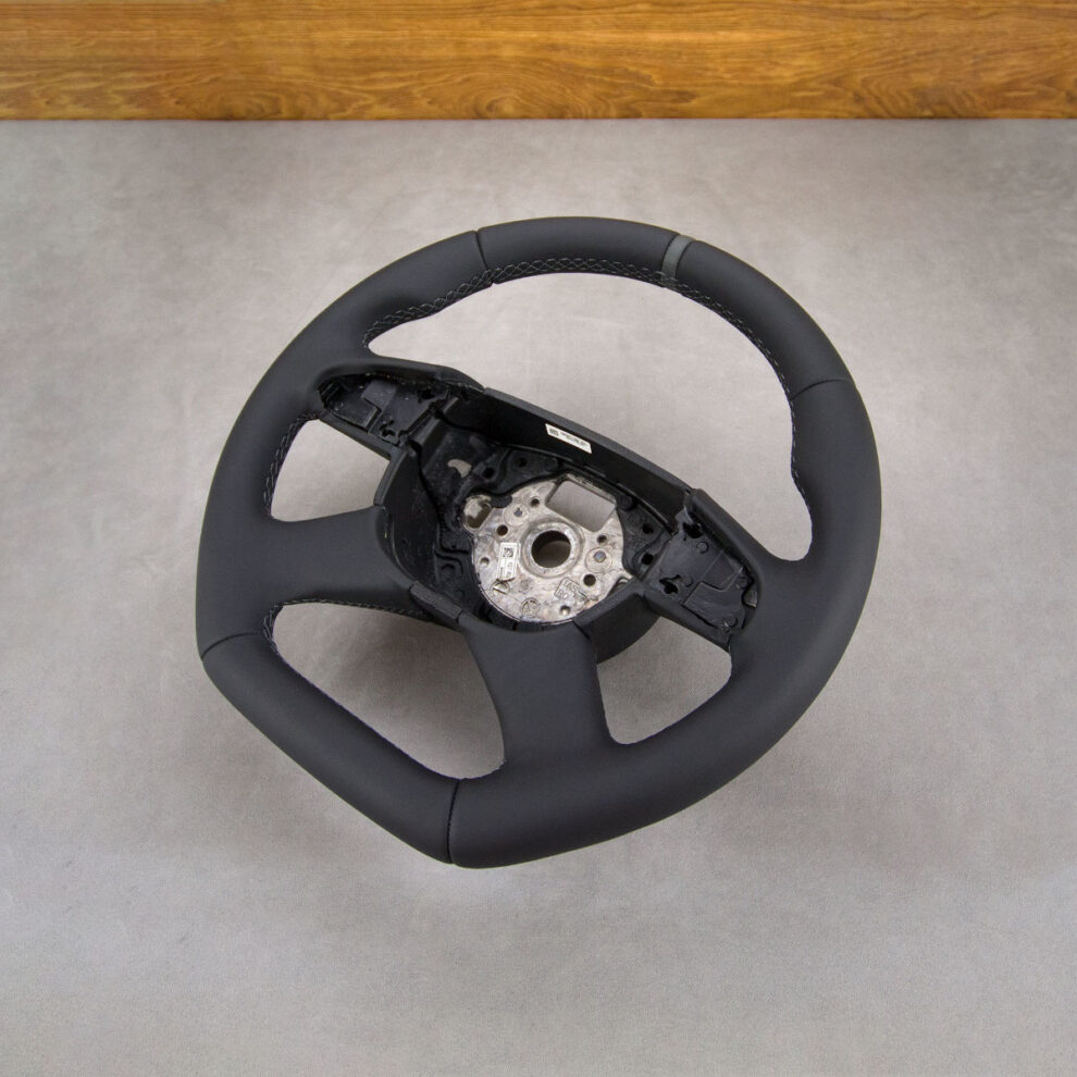 Modyfikacja i obszycie kierownicy Skoda Superb II