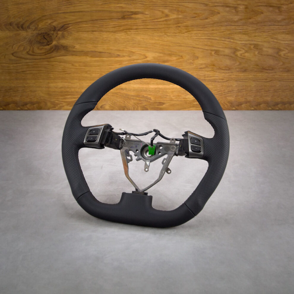 Modyfikacja i obszycie kierownicy Subaru Forester SG