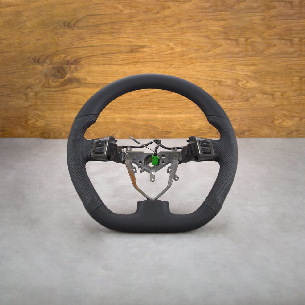 Modyfikacja i obszycie kierownicy Subaru Forester SG