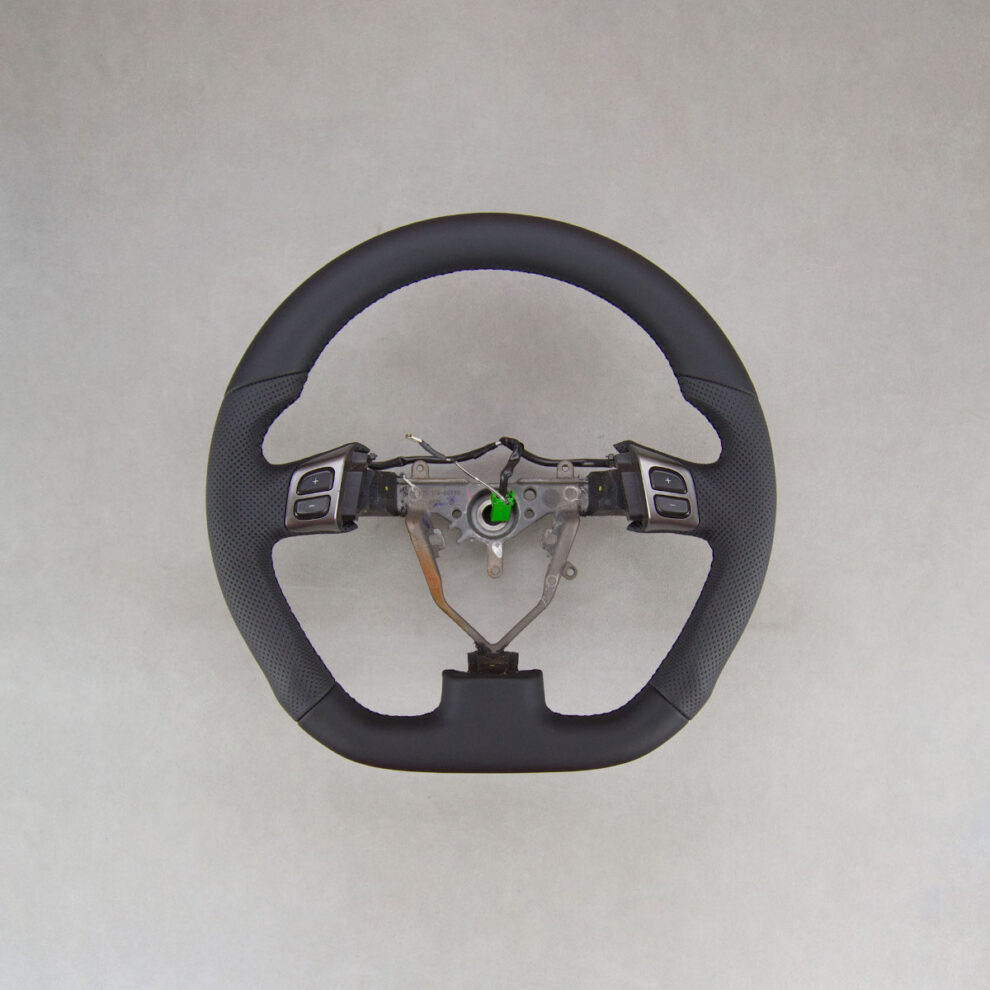 Modyfikacja i obszycie kierownicy Subaru Forester SG