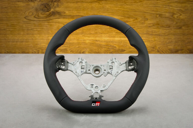 Modyfikacja i obszycie kierownicy Toyota GR86
