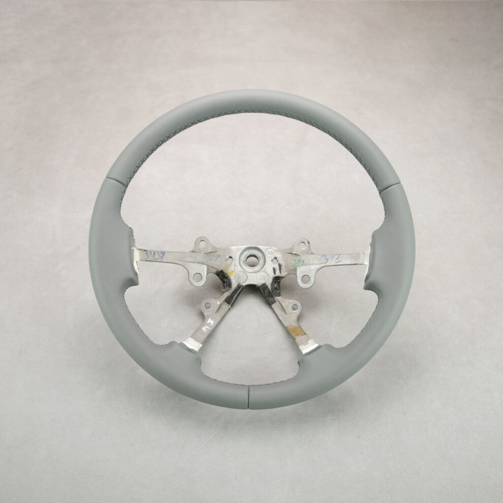 Obszycie kierownicy Jeep Grand Cherokee III