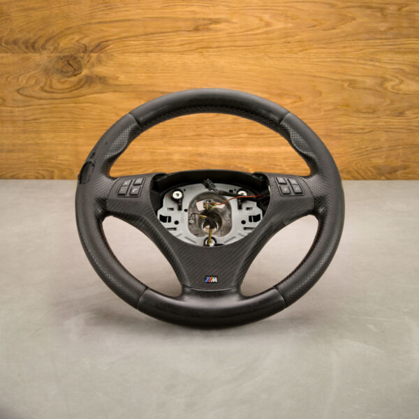 Kierownica BMW E92 przed obszyciem