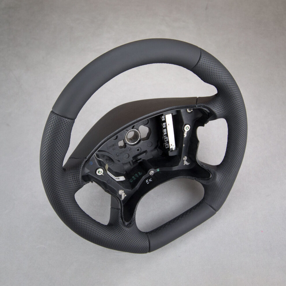 Modyfikacja i obszycie kierownicy Mercedes-benz CLS C219