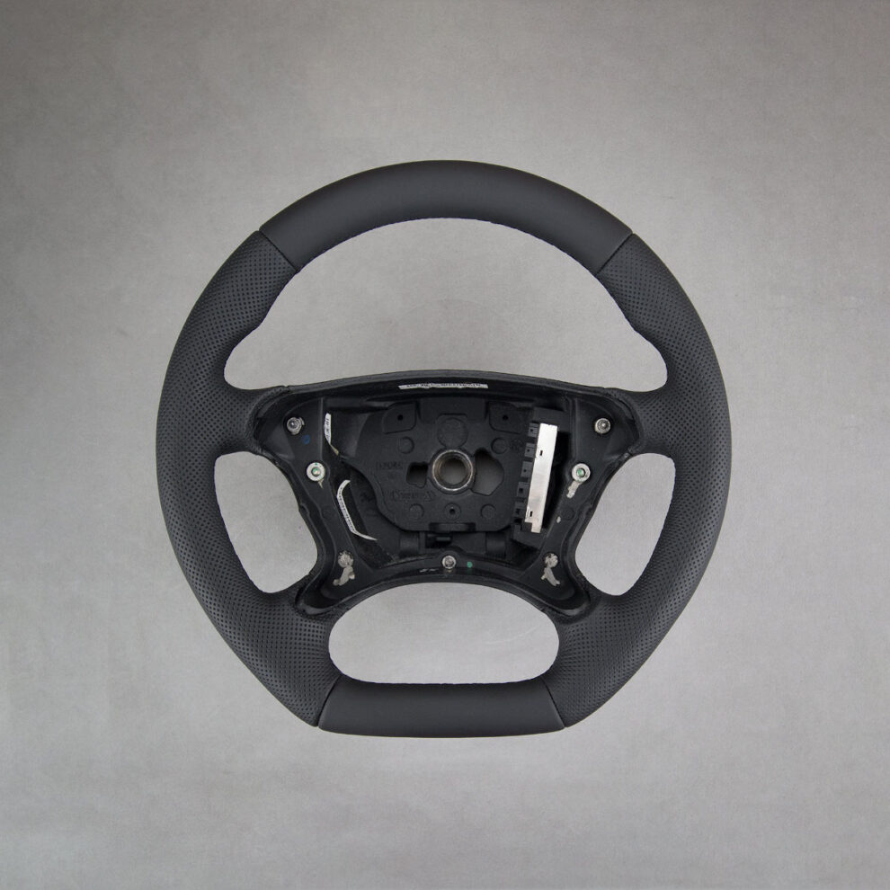 Modyfikacja i obszycie kierownicy Mercedes-benz CLS C219