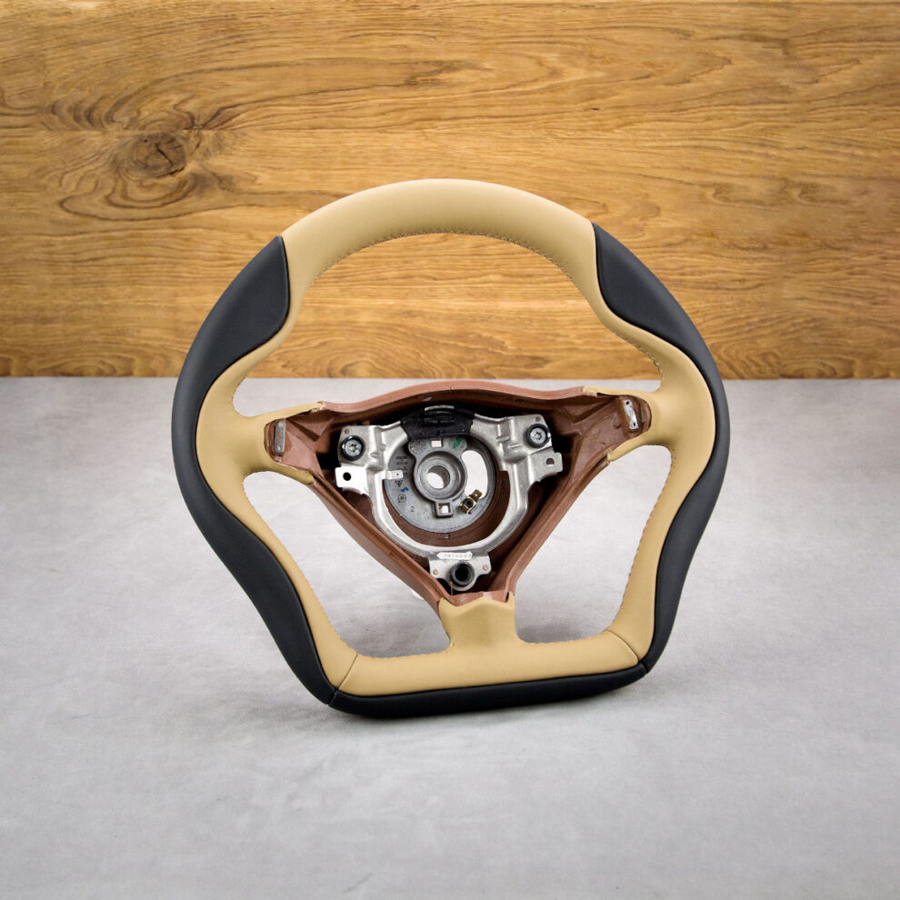 Modyfikacja i obszycie kierownicy Porsche 911