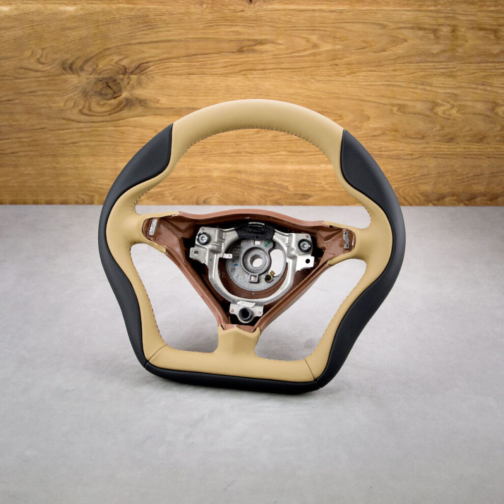 Modyfikacja i obszycie kierownicy Porsche 911