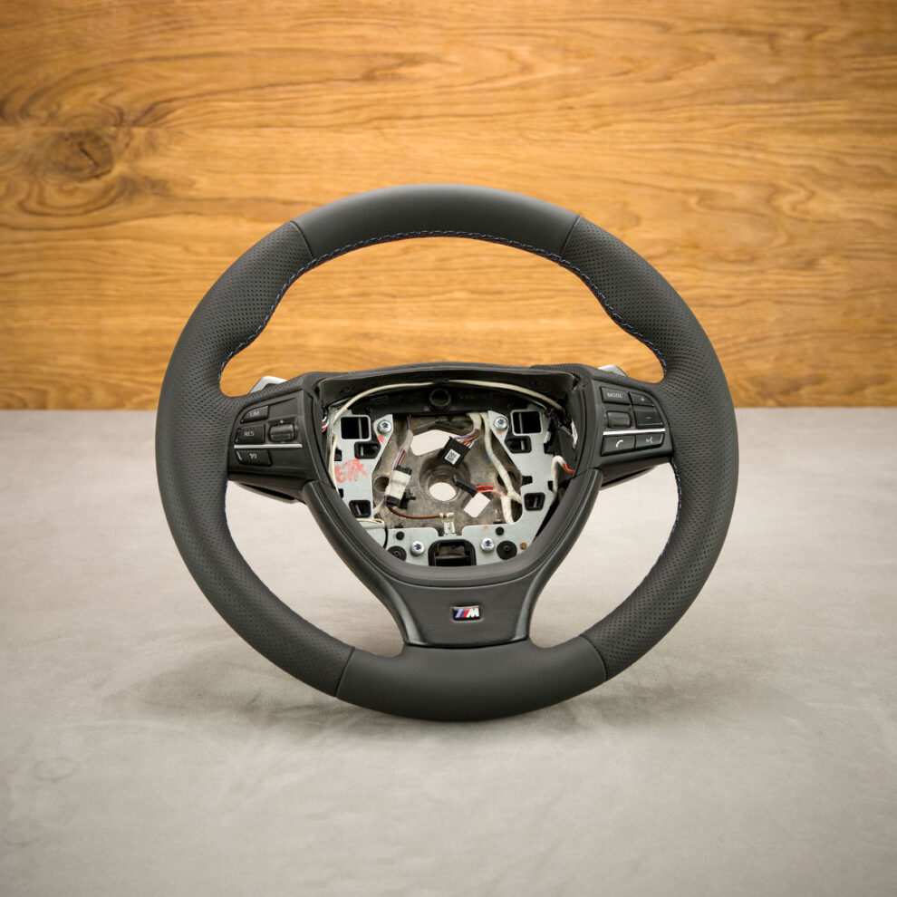 Obszycie kierownicy BMW F11
