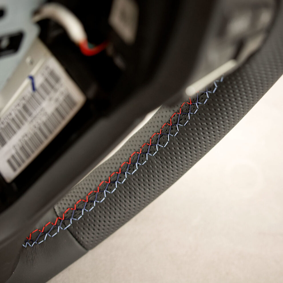 Obszycie kierownicy BMW F11