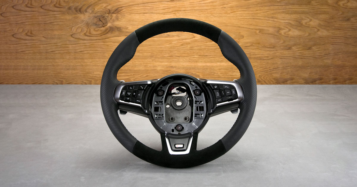 Obszycie kierownicy Jaguar F-Pace Obszycie kierownicy Jaguar F-Pace