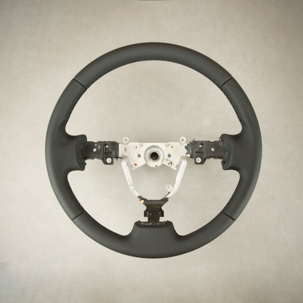 Obszycie kierownicy Toyota RAV4