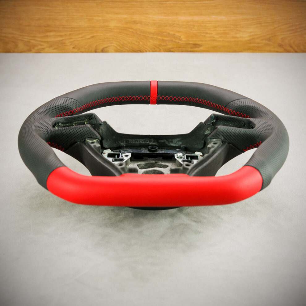 Modyfikacja i obszycie kierownicy BMW F11