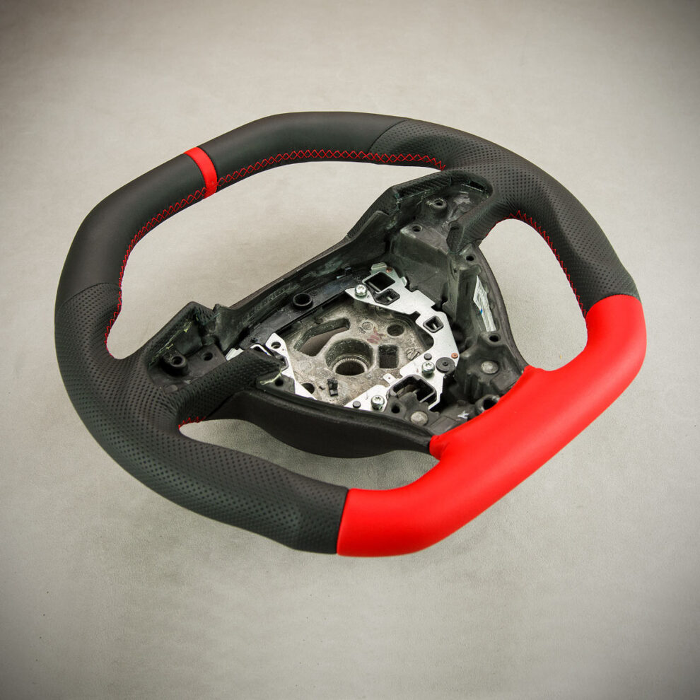 Modyfikacja i obszycie kierownicy BMW F11