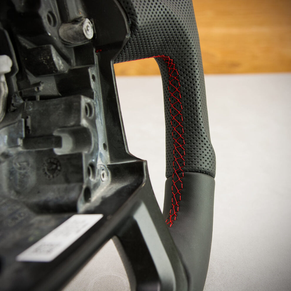 Modyfikacja i obszycie kierownicy Iveco Daily