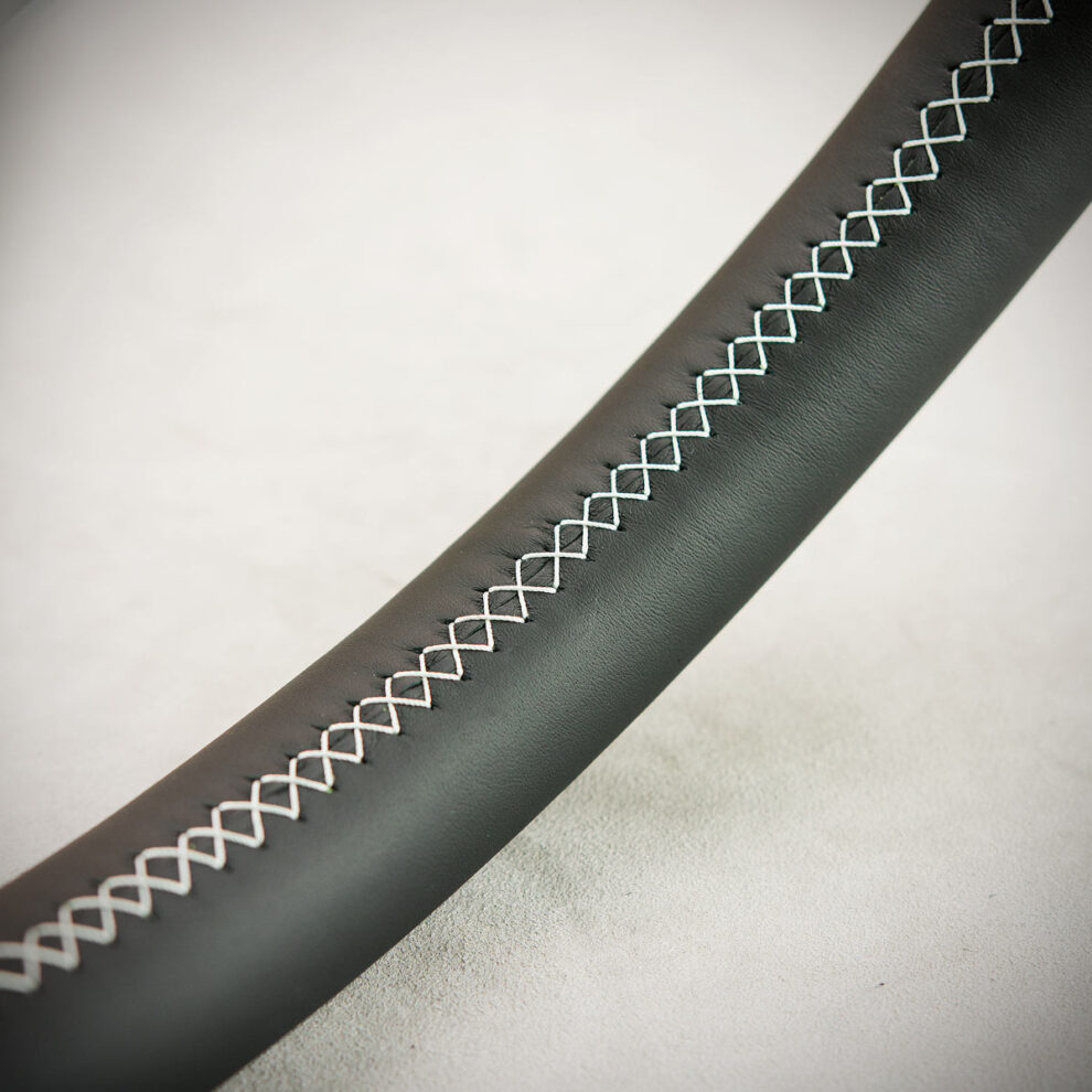 Modyfikacja i obszycie kierownicy Volvo XC60