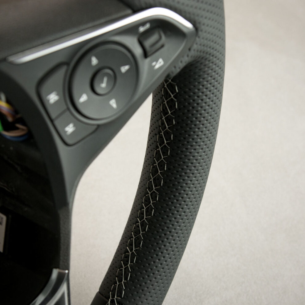 Obszycie kierownicy Opel Insignia B