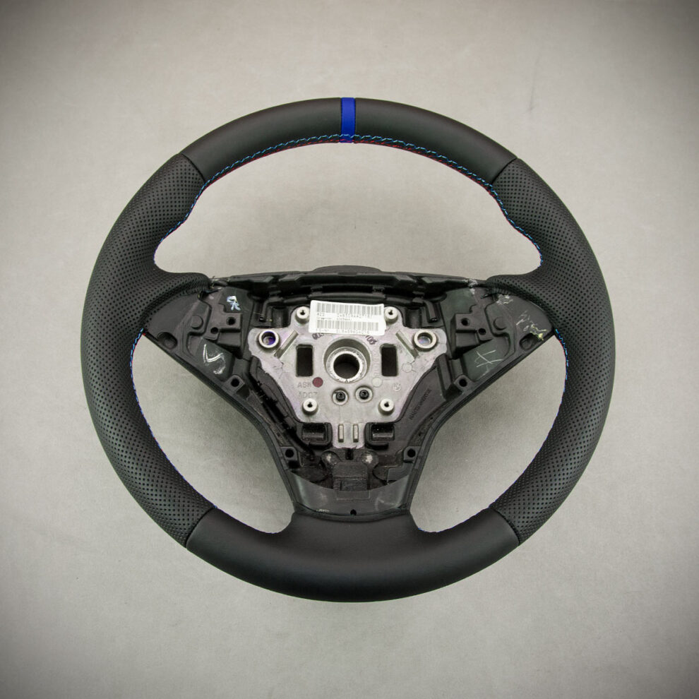Modyfikacja i obszycie kierownicy BMW E60