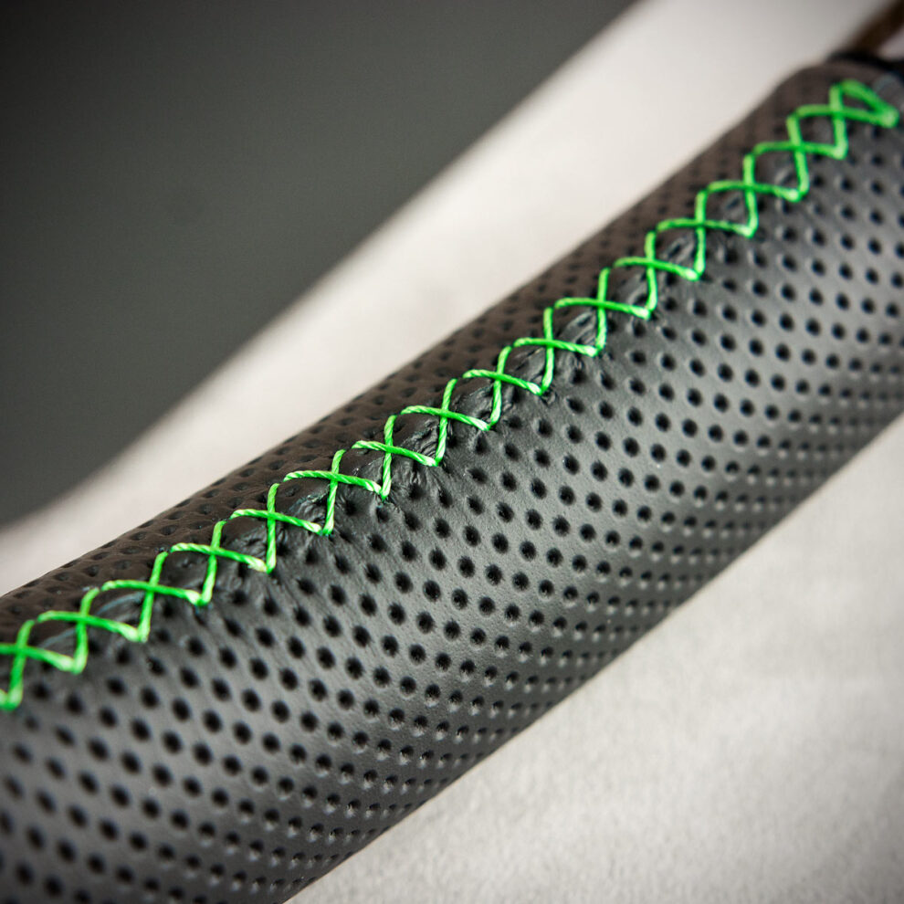 Modyfikacja i obszycie kierownicy Porsche Boxster 987