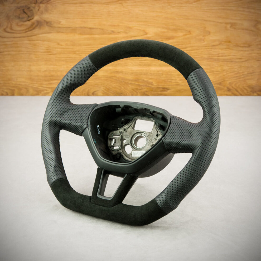 Modyfikacja i obszycie kierownicy Skoda Fabia III