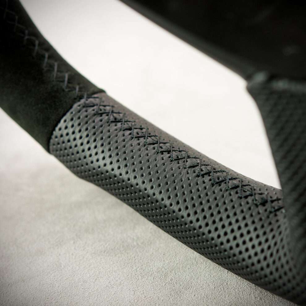 Modyfikacja i obszycie kierownicy Skoda Fabia III