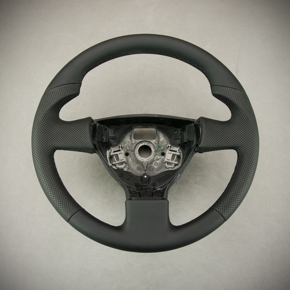 Modyfikacja i obszycie kierownicy Volkswagen Polo IV