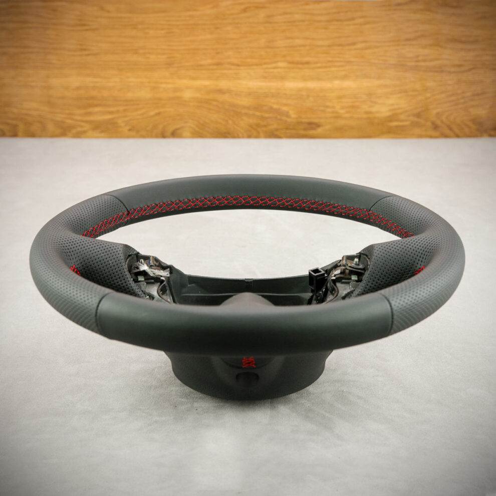 Obszycie kierownicy Alfa Romeo 156