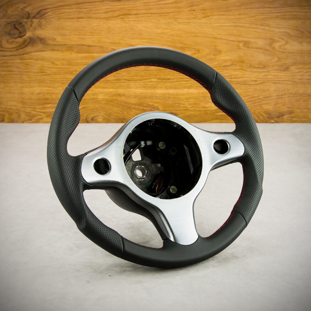 Obszycie kierownicy Alfa Romeo 159