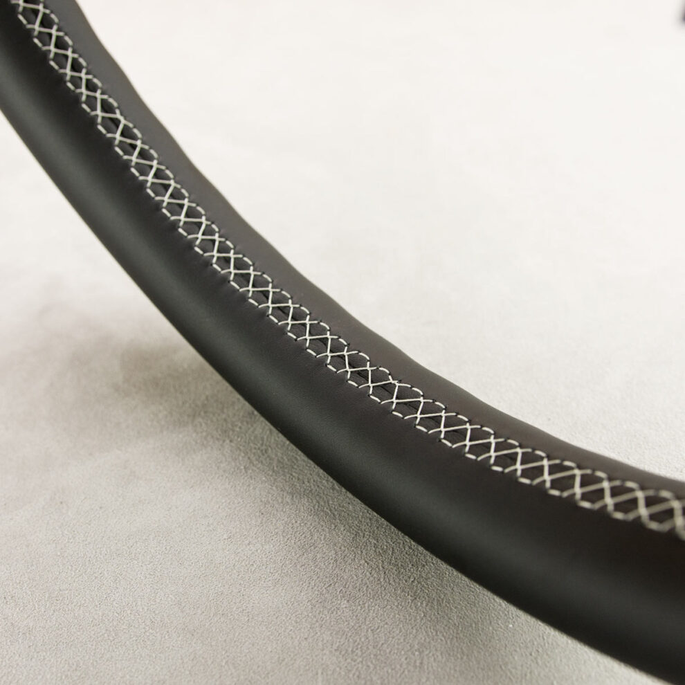 Obszycie kierownicy Dodge Ram