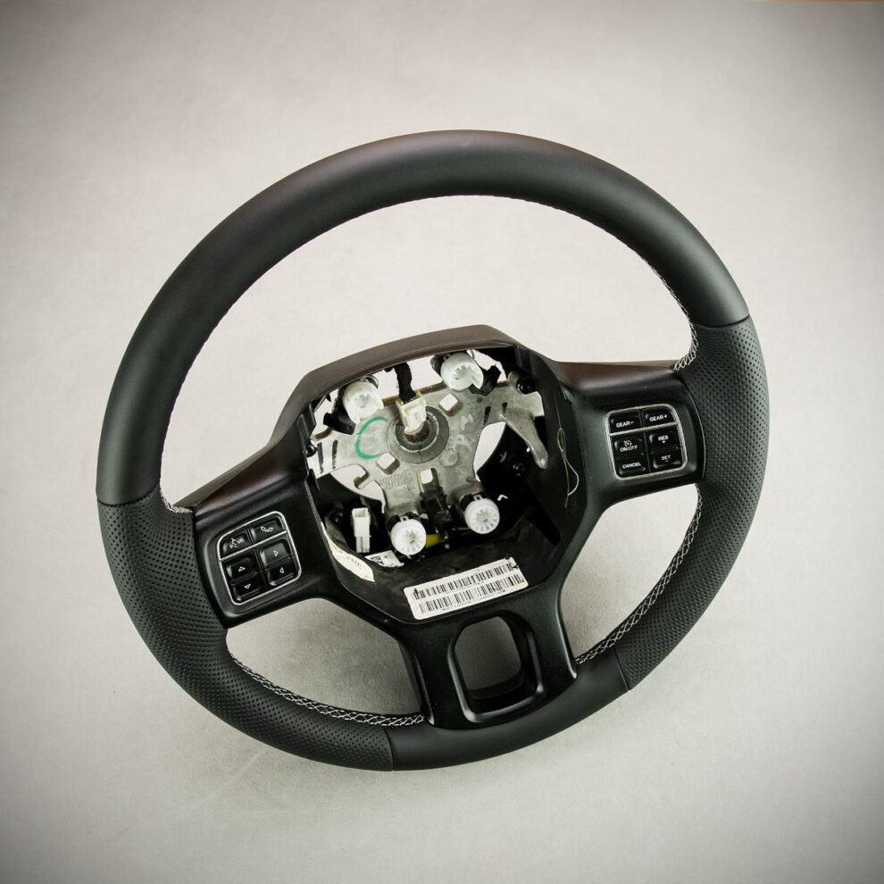 Obszycie kierownicy Dodge Ram