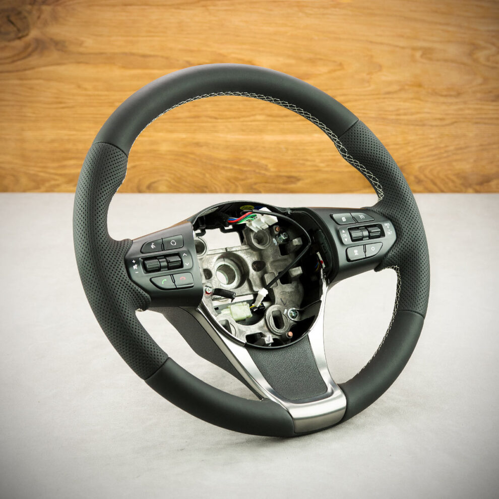 Obszycie kierownicy Kia Sorento III