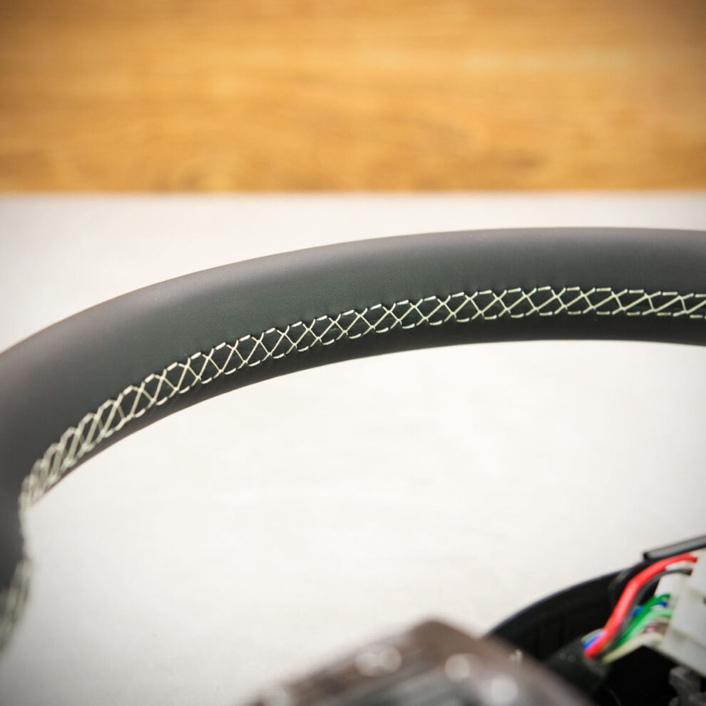 Obszycie kierownicy Kia Sorento III