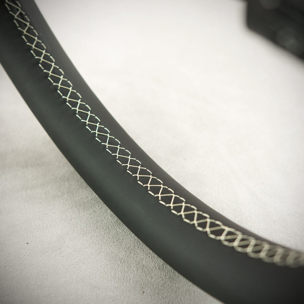 Obszycie kierownicy Kia Sorento III