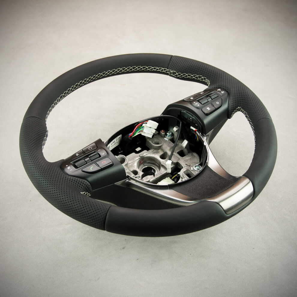 Obszycie kierownicy Kia Sorento III