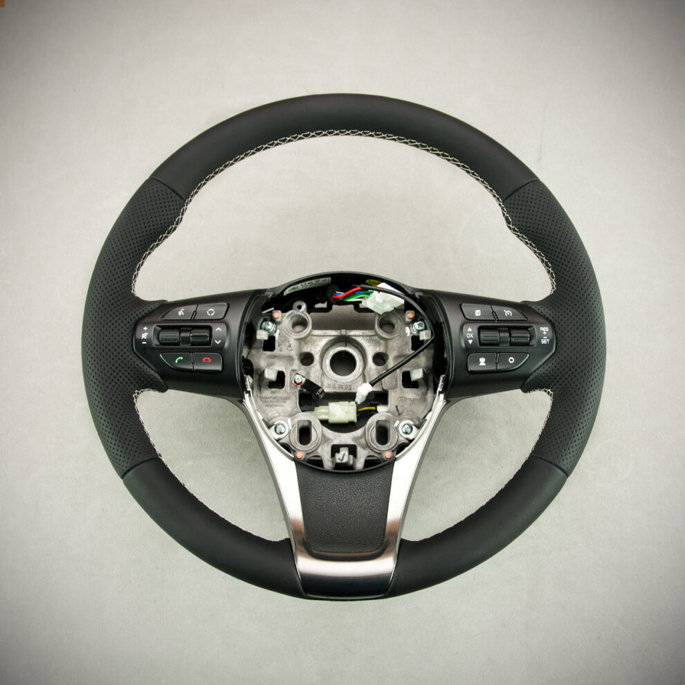 Obszycie kierownicy Kia Sorento III