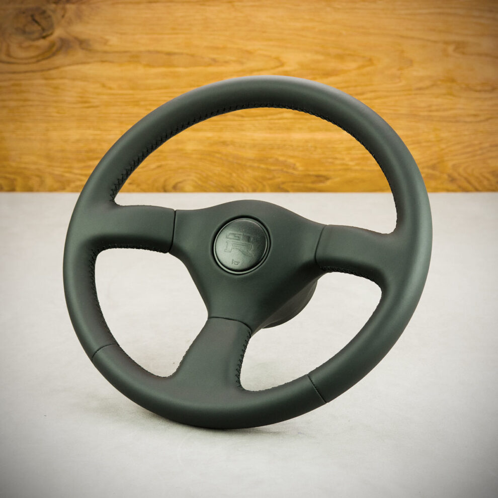 Obszycie kierownicy Nissan Skyline R32 GT-R