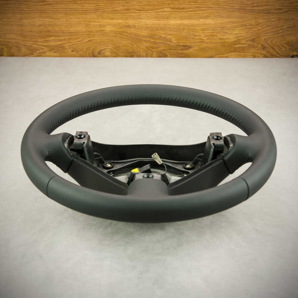 Obszycie kierownicy Peugeot 307