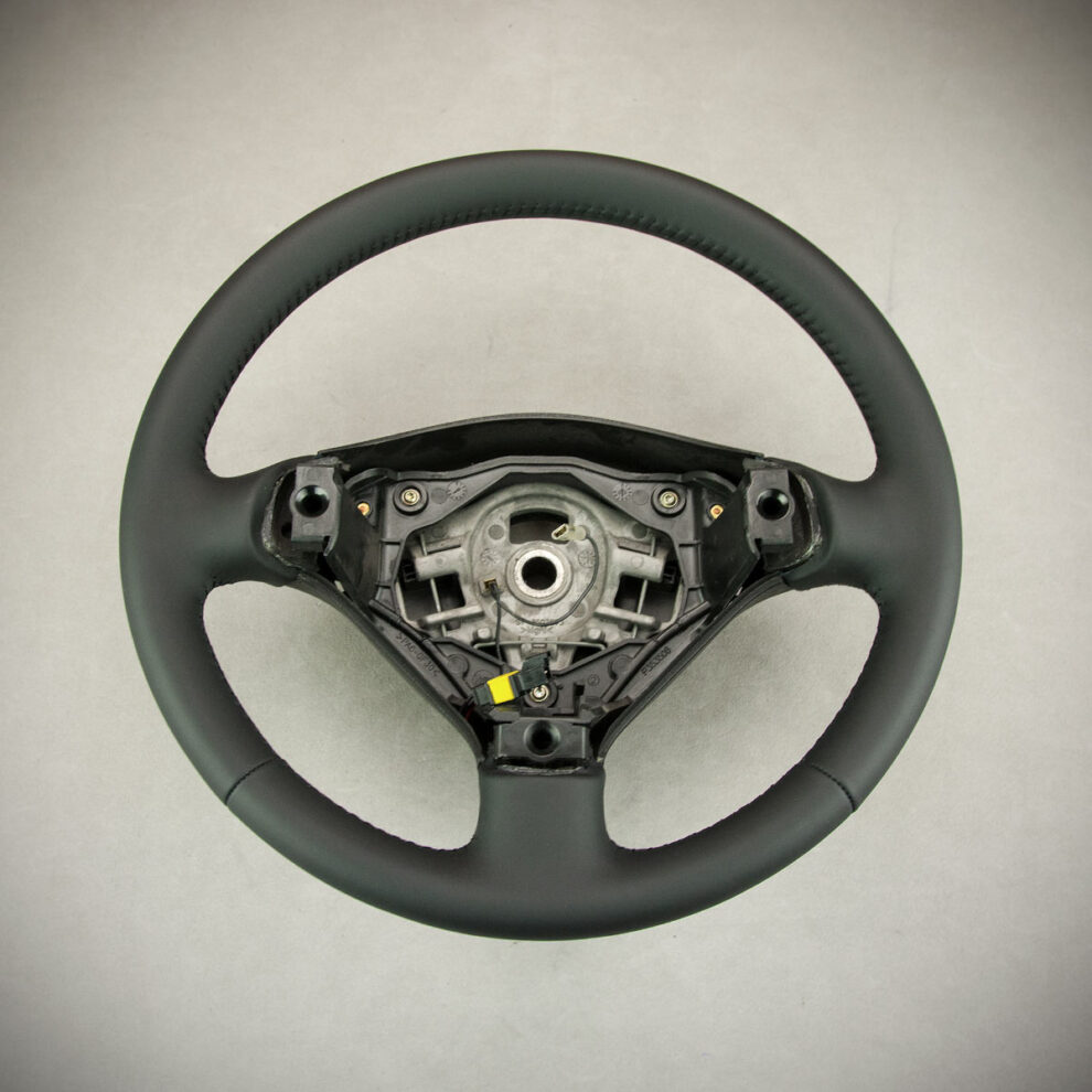 Obszycie kierownicy Peugeot 307