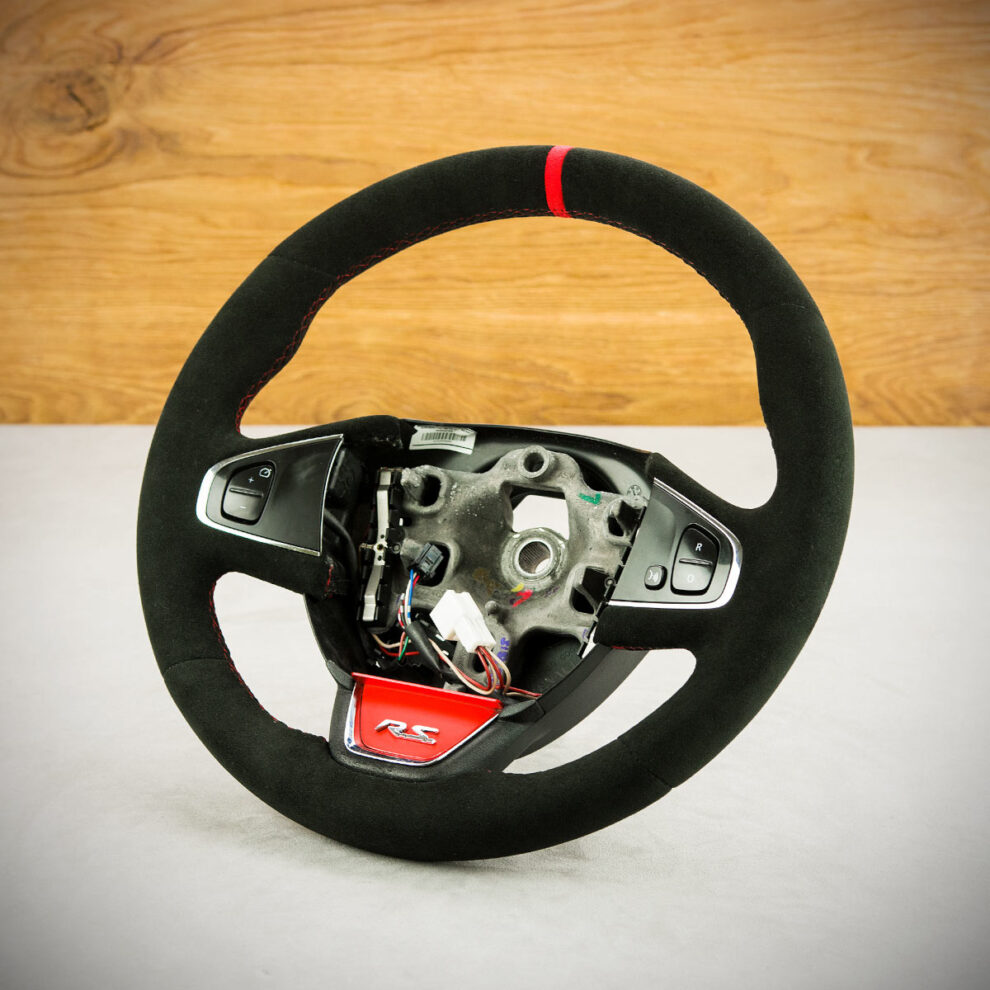 Obszycie kierownicy Renault Clio IV RS