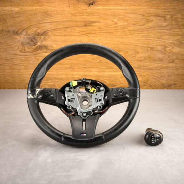 Kierownica BMW Z4 E85/E86 przed obszyciem