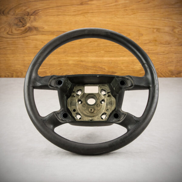 Kierownica Volkswagen Transporter T5 przed modyfikacja