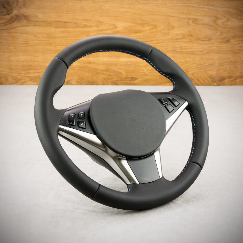 Modyfikacja i obszycie kierownicy BMW E60