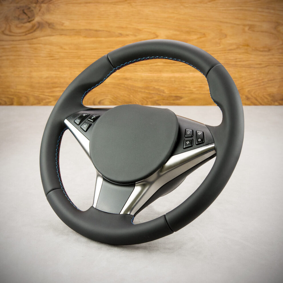 Modyfikacja i obszycie kierownicy BMW E60