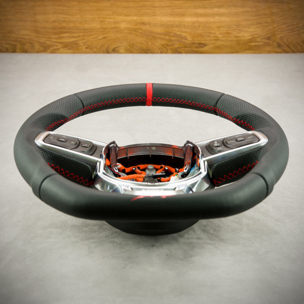 Modyfikacja i obszycie kierownicy Jeep Wrangler IV