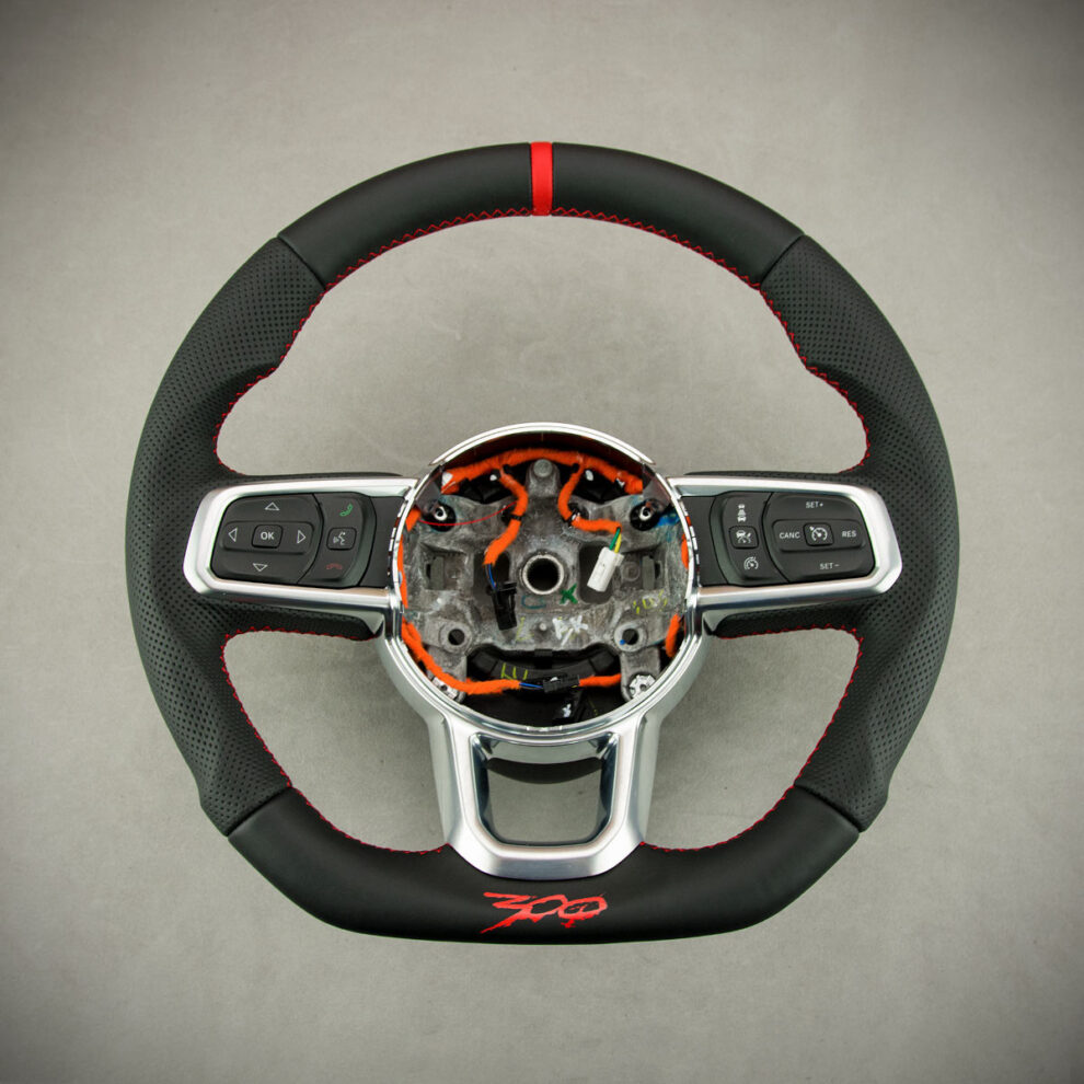 Modyfikacja i obszycie kierownicy Jeep Wrangler IV